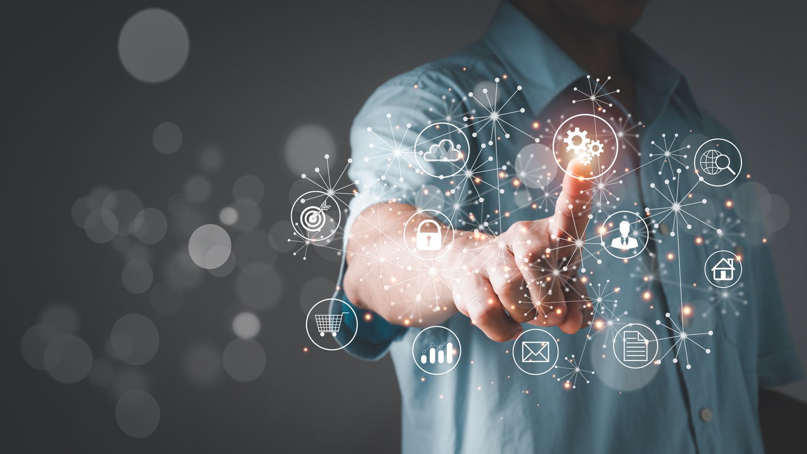 Professionnelle utilisant des outils numériques et l’intelligence artificielle