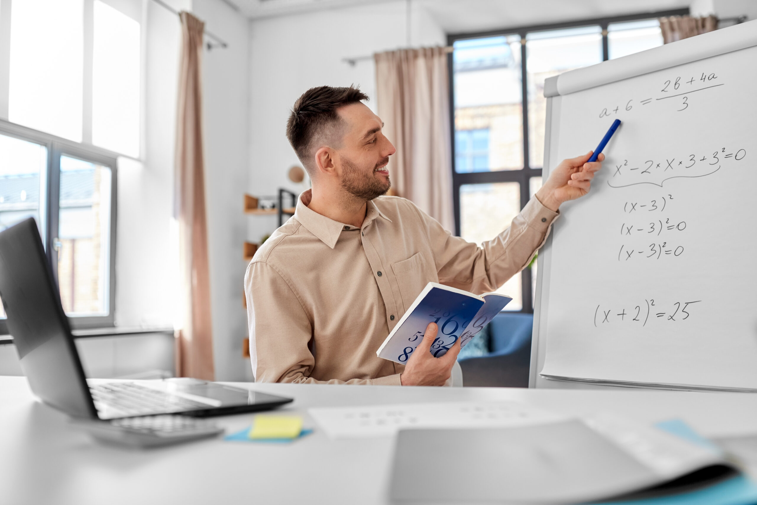 Illustration de la formation Langues, communication & compétences transversales